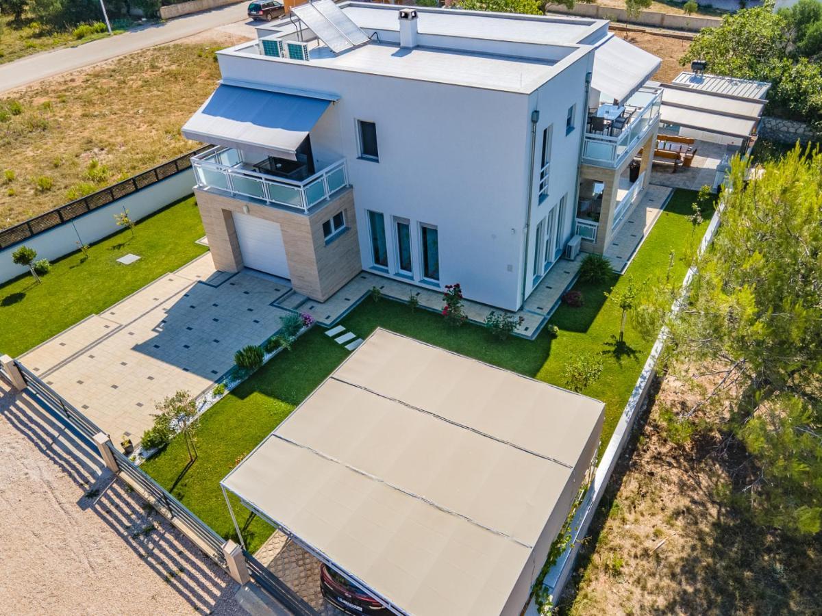 Villa Wiena Vir Exterior foto